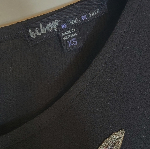 Bebop Long Sleeve Embroidered Rose Black Romper XS Preowned - Picture 6 of 9